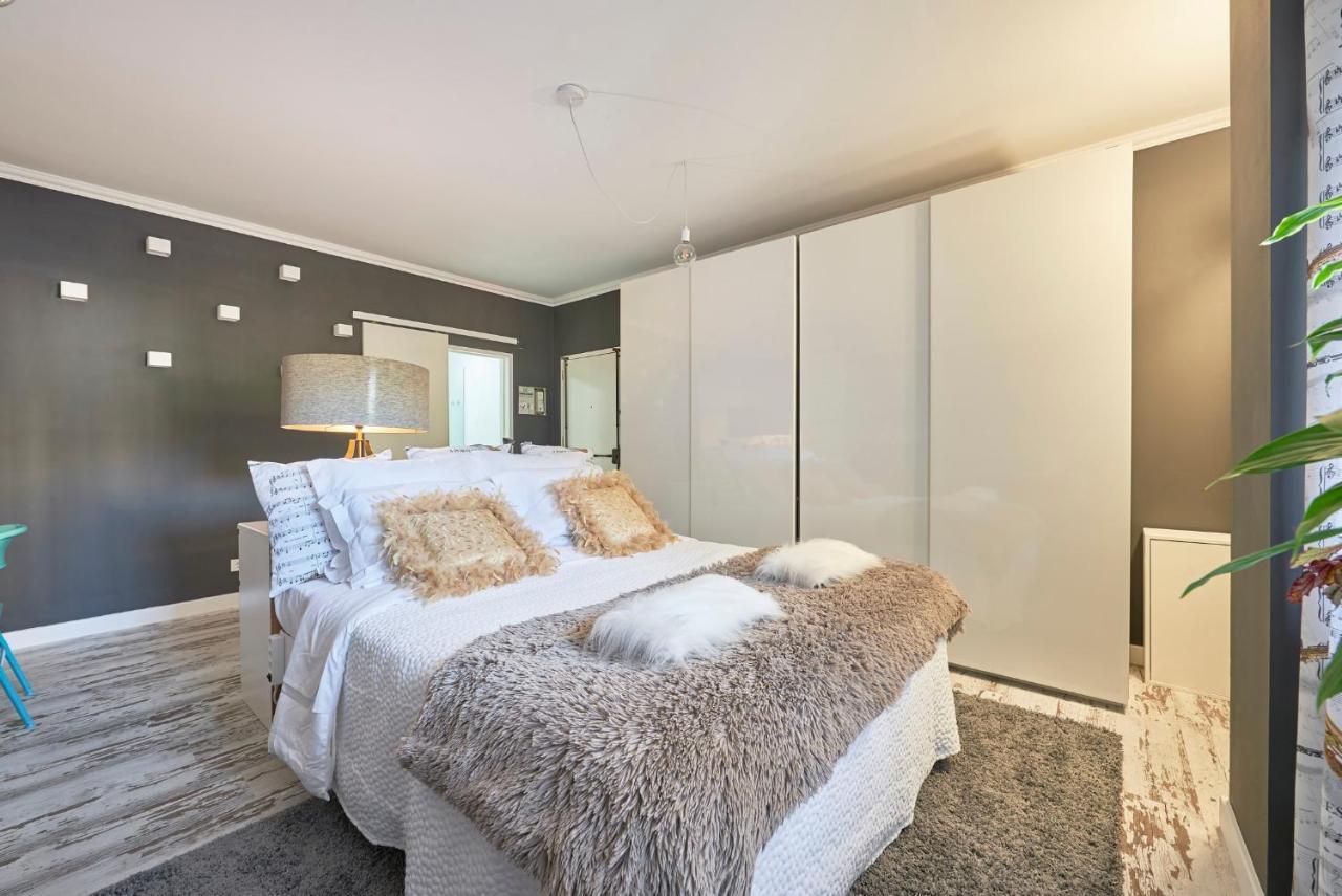 In Bed With Lisbon - Lux4You Taguspark Massama Bagian luar foto